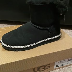 Ugg bow boots